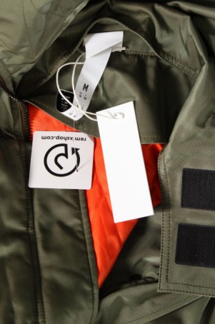 Dámska bunda  Reebok, Veľkosť S, Farba Zelená, Cena  21,86 €