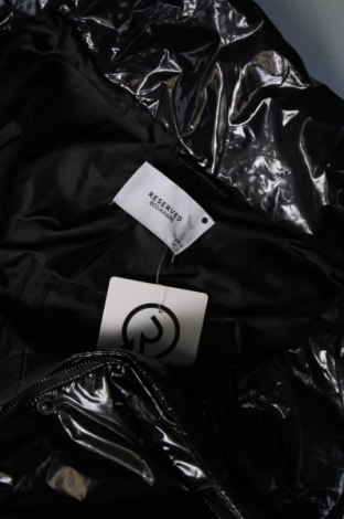 Γυναικείο μπουφάν Reserved, Μέγεθος S, Χρώμα Μαύρο, Τιμή 21,53 €
