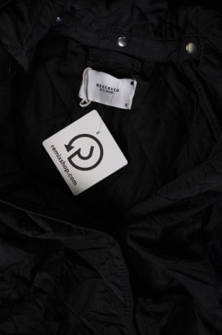 Γυναικείο μπουφάν Reserved, Μέγεθος S, Χρώμα Μαύρο, Τιμή 10,39 €