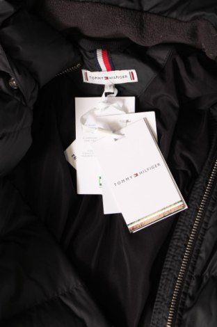 Γυναικείο μπουφάν Tommy Hilfiger, Μέγεθος M, Χρώμα Μαύρο, Τιμή 117,83 €