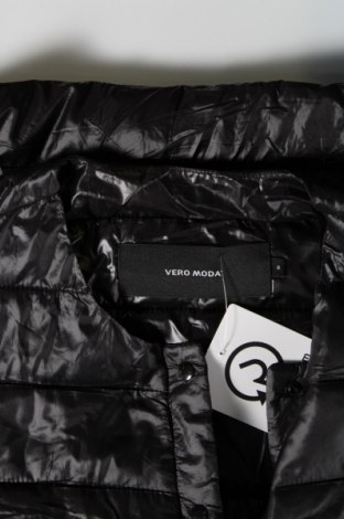 Γυναικείο μπουφάν Vero Moda, Μέγεθος S, Χρώμα Μαύρο, Τιμή 13,95 €