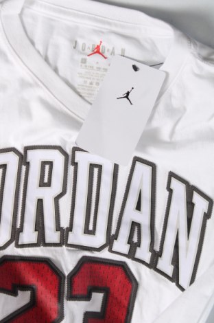 Детска блуза Air Jordan Nike, Размер 7-8y/ 128-134 см, Цвят Бял, Цена 115,43 лв.