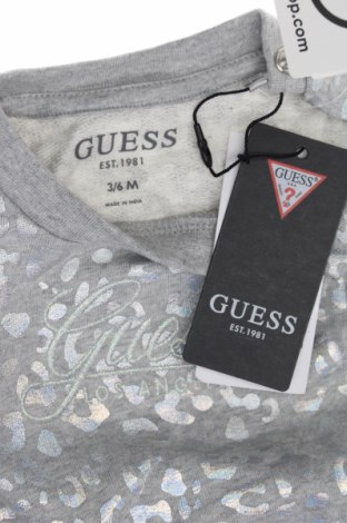 Kinder Shirt Guess, Größe 3-6m/ 62-68 cm, Farbe Grau, Preis 14,29 €
