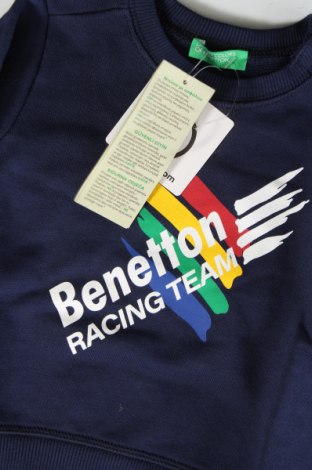 Детска блуза United Colors Of Benetton, Размер 6-9m/ 68-74 см, Цвят Син, Цена 51,00 лв.