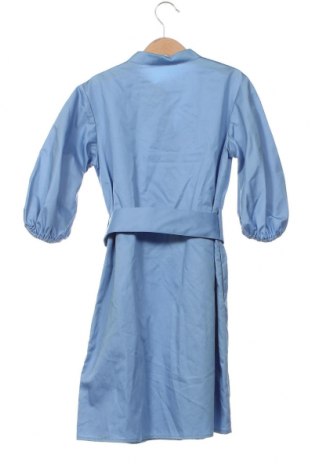Dziecięca sukienka Guess, Rozmiar 7-8y/ 128-134 cm, Kolor Niebieski, Cena 329,63 zł