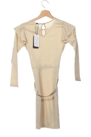 Детска рокля Guess, Размер 7-8y/ 128-134 см, Цвят Златист, Цена 120,69 лв.