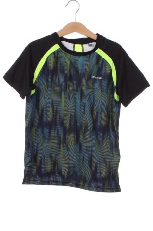 Детска тениска Decathlon, Размер 7-8y/ 128-134 см, Цвят Многоцветен, Цена 8,21 лв.