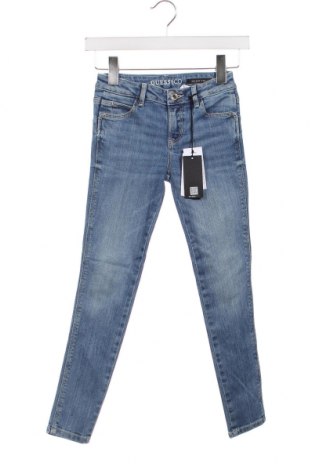 Dziecięce jeansy Guess, Rozmiar 7-8y/ 128-134 cm, Kolor Niebieski, Cena 132,42 zł