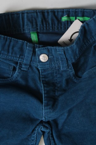 Pantaloni de catifea reiată, pentru copii United Colors Of Benetton, Mărime 6-7y/ 122-128 cm, Culoare Albastru, Preț 76,53 Lei