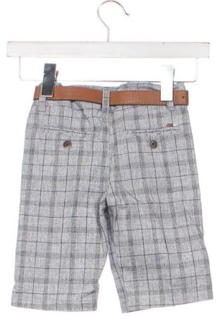 Παιδικό κοντό παντελόνι, Μέγεθος 4-5y/ 110-116 εκ., Χρώμα Γκρί, Τιμή 11,25 €