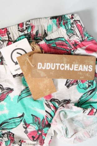 Pantaloni scurți pentru copii DjDutchJeans, Mărime 6-7y/ 122-128 cm, Culoare Multicolor, Preț 91,84 Lei