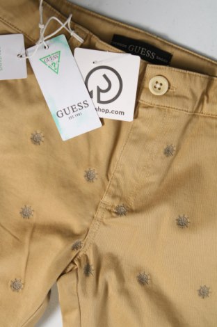Детски къс панталон Guess, Размер 7-8y/ 128-134 см, Цвят Бежов, Цена 63,00 лв.