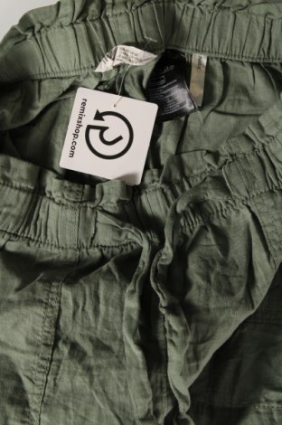 Detské krátke nohavice  H&M, Veľkosť 14-15y/ 168-170 cm, Farba Zelená, Cena  4,29 €