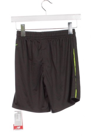 Detské krátke nohavice  New Balance, Veľkosť 9-10y/ 140-146 cm, Farba Zelená, Cena  25,25 €