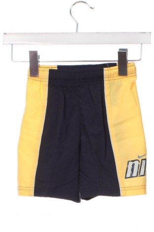 Детски къс панталон Nike, Размер 4-5y/ 110-116 см, Цвят Многоцветен, Цена 33,15 лв.