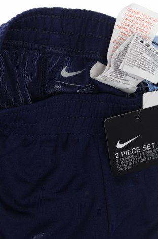 Παιδικό κοντό παντελόνι Nike, Μέγεθος 12-18m/ 80-86 εκ., Χρώμα Μπλέ, Τιμή 10,83 €