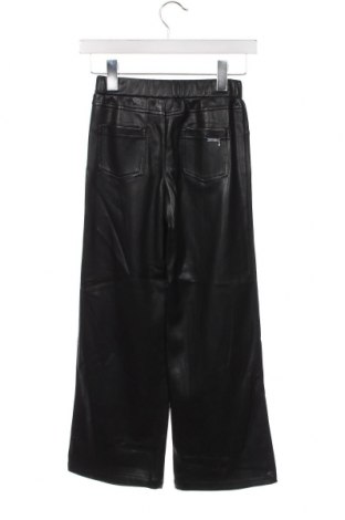 Pantaloni din piele, de copii Guess, Mărime 7-8y/ 128-134 cm, Culoare Negru, Preț 132,16 Lei