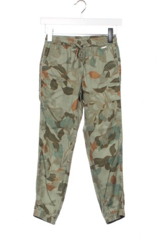 Детски панталон Guess, Размер 7-8y/ 128-134 см, Цвят Зелен, Цена 32,55 лв.