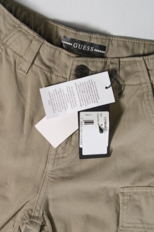 Детски панталон Guess, Размер 7-8y/ 128-134 см, Цвят Зелен, Цена 53,01 лв.