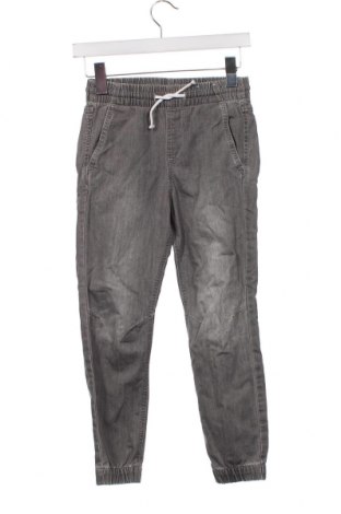 Детски панталон H&M, Размер 8-9y/ 134-140 см, Цвят Сив, Цена 11,97 лв.
