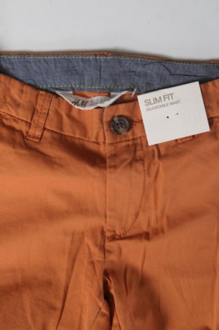 Детски панталон H&M, Размер 3-4y/ 104-110 см, Цвят Кафяв, Цена 32,93 лв.