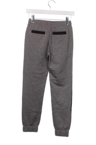 Pantaloni de trening, pentru copii Guess, Mărime 7-8y/ 128-134 cm, Culoare Gri, Preț 200,42 Lei