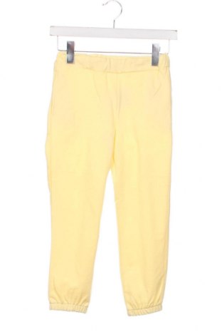 Pantaloni de trening, pentru copii Name It, Mărime 6-7y/ 122-128 cm, Culoare Galben, Preț 51,32 Lei
