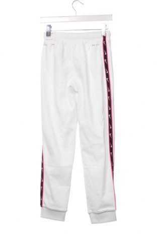 Παιδική κάτω φόρμα Nike, Μέγεθος 11-12y/ 152-158 εκ., Χρώμα Λευκό, Τιμή 19,55 €