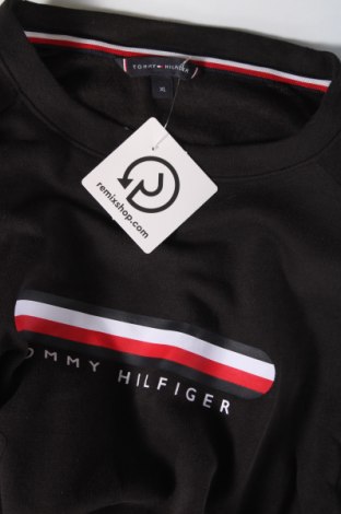 Pánské tričko  Tommy Hilfiger, Velikost XL, Barva Černá, Cena  1 883,00 Kč