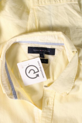 Мъжка риза Tommy Hilfiger, Размер L, Цвят Жълт, Цена 161,00 лв.