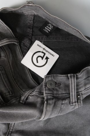 Herren Jeans H&M, Größe S, Farbe Grau, Preis 20,18 €