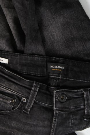 Мъжки дънки Jack & Jones, Размер XS, Цвят Черен, Цена 20,09 лв.