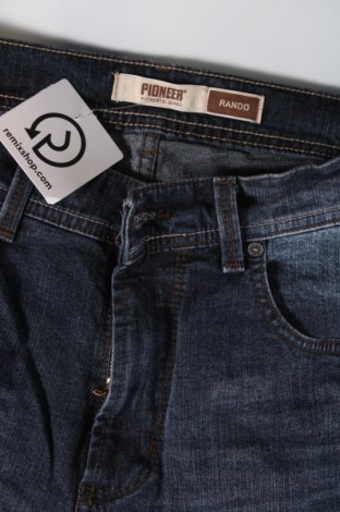 Herren Jeans Pioneer, Größe M, Farbe Blau, Preis 10,27 €