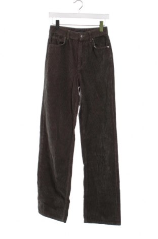 Мъжки джинси Superdry, Размер XS, Цвят Зелен, Цена 31,80 лв.