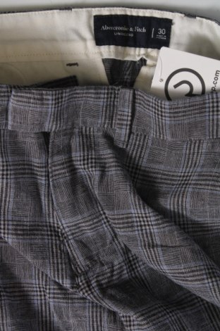 Ανδρικό κοντό παντελόνι Abercrombie & Fitch, Μέγεθος S, Χρώμα Μπλέ, Τιμή 21,57 €