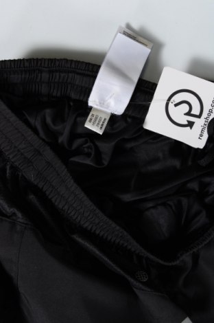 Мъжки къс панталон Adidas, Размер S, Цвят Черен, Цена 34,00 лв.