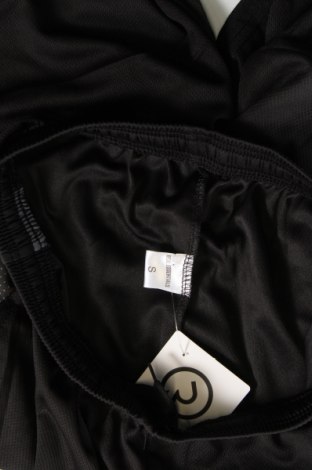 Мъжки къс панталон Real Essentials, Размер S, Цвят Черен, Цена 17,67 лв.