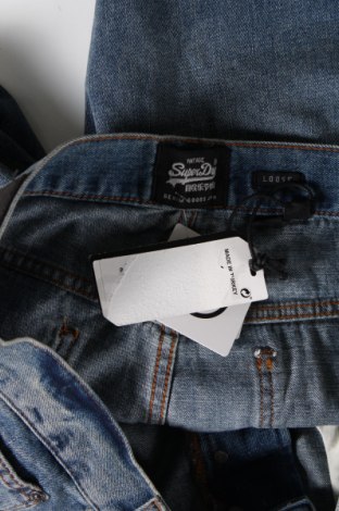Ανδρικό κοντό παντελόνι Superdry, Μέγεθος M, Χρώμα Γκρί, Τιμή 21,65 €