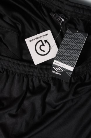 Ανδρικό κοντό παντελόνι Umbro, Μέγεθος XL, Χρώμα Μαύρο, Τιμή 19,18 €