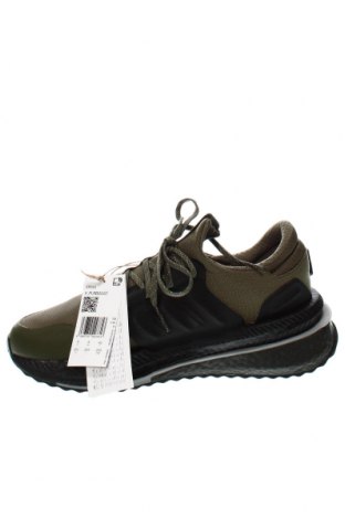 Мъжки обувки Adidas, Размер 42, Цвят Зелен, Цена 172,00 лв.