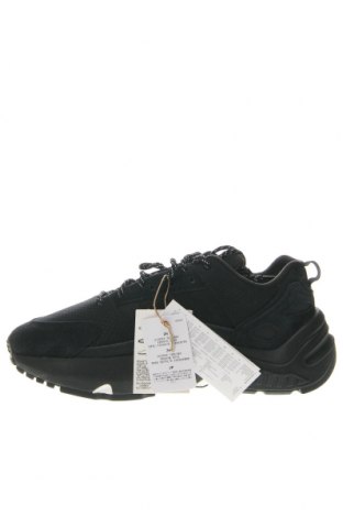 Мъжки обувки Adidas Originals, Размер 44, Цвят Черен, Цена 172,00 лв.