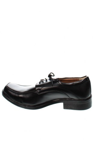 Мъжки обувки Bata, Размер 43, Цвят Черен, Цена 40,70 лв.