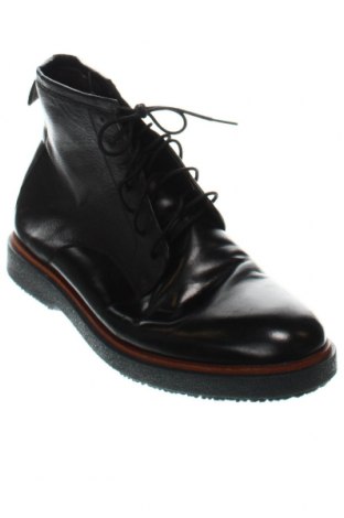 Мъжки обувки Clarks, Размер 43, Цвят Черен, Цена 60,77 лв.
