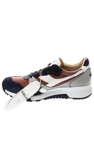 Мъжки обувки Diadora, Размер 41, Цвят Многоцветен, Цена 115,71 лв.