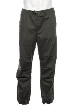 Мъжки панталон Armani Exchange, Размер M, Цвят Зелен, Цена 102,00 лв.