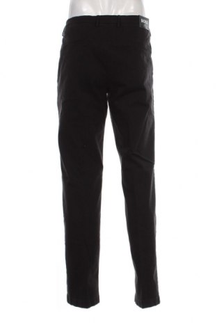 Pantaloni de bărbați BOSS, Mărime XL, Culoare Negru, Preț 384,34 Lei