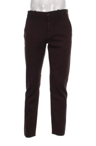 Мъжки панталон Hugo Boss, Размер M, Цвят Лилав, Цена 215,90 лв.