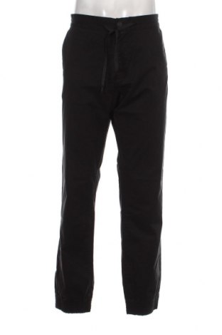 Мъжки панталон Hugo Boss, Размер XL, Цвят Черен, Цена 210,82 лв.