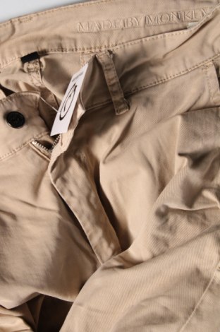 Pantaloni de bărbați Made By Monkeys, Mărime L, Culoare Bej, Preț 56,48 Lei