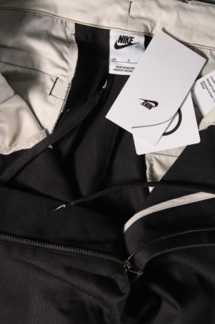 Herrenhose Nike, Größe M, Farbe Schwarz, Preis 25,26 €